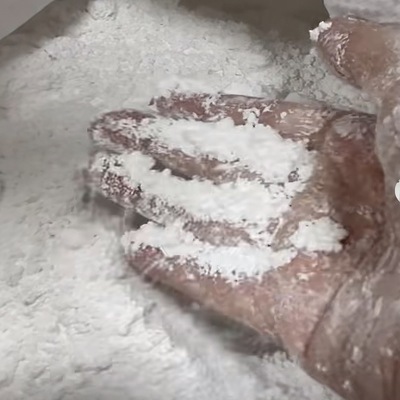 Ultra-fine calcium carbonate powder